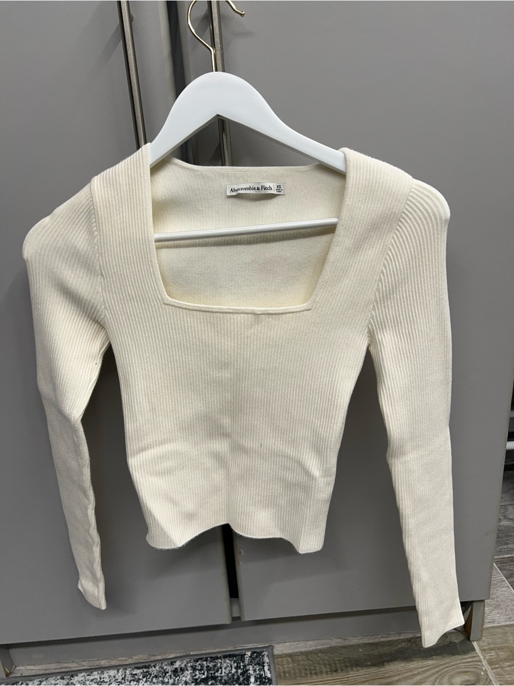 Abercrombie & Fitch Ivory Ribbed Square-Neck Long Sleeve Top
